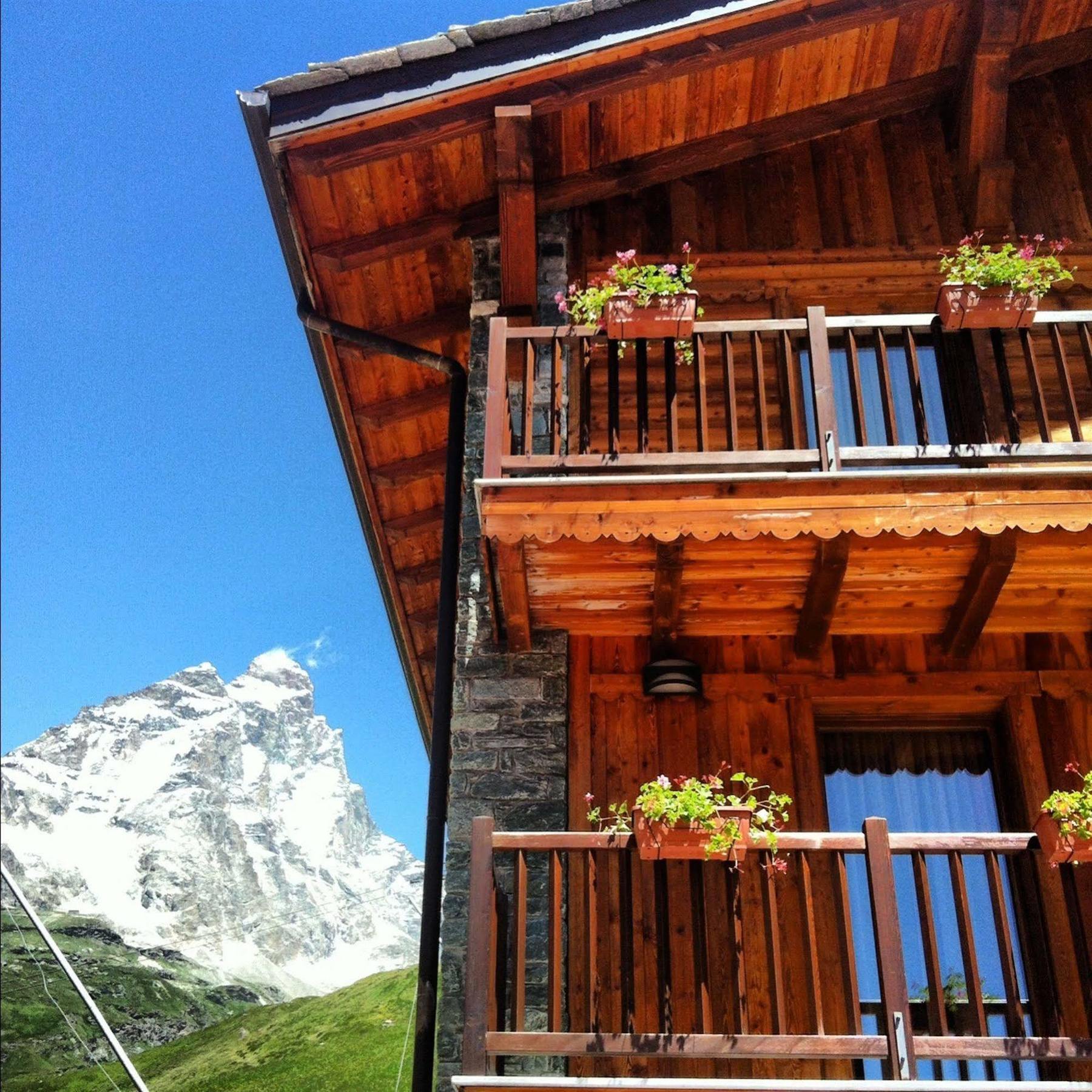 Hotel Meuble Mon Reve Breuil-Cervinia Exterior photo